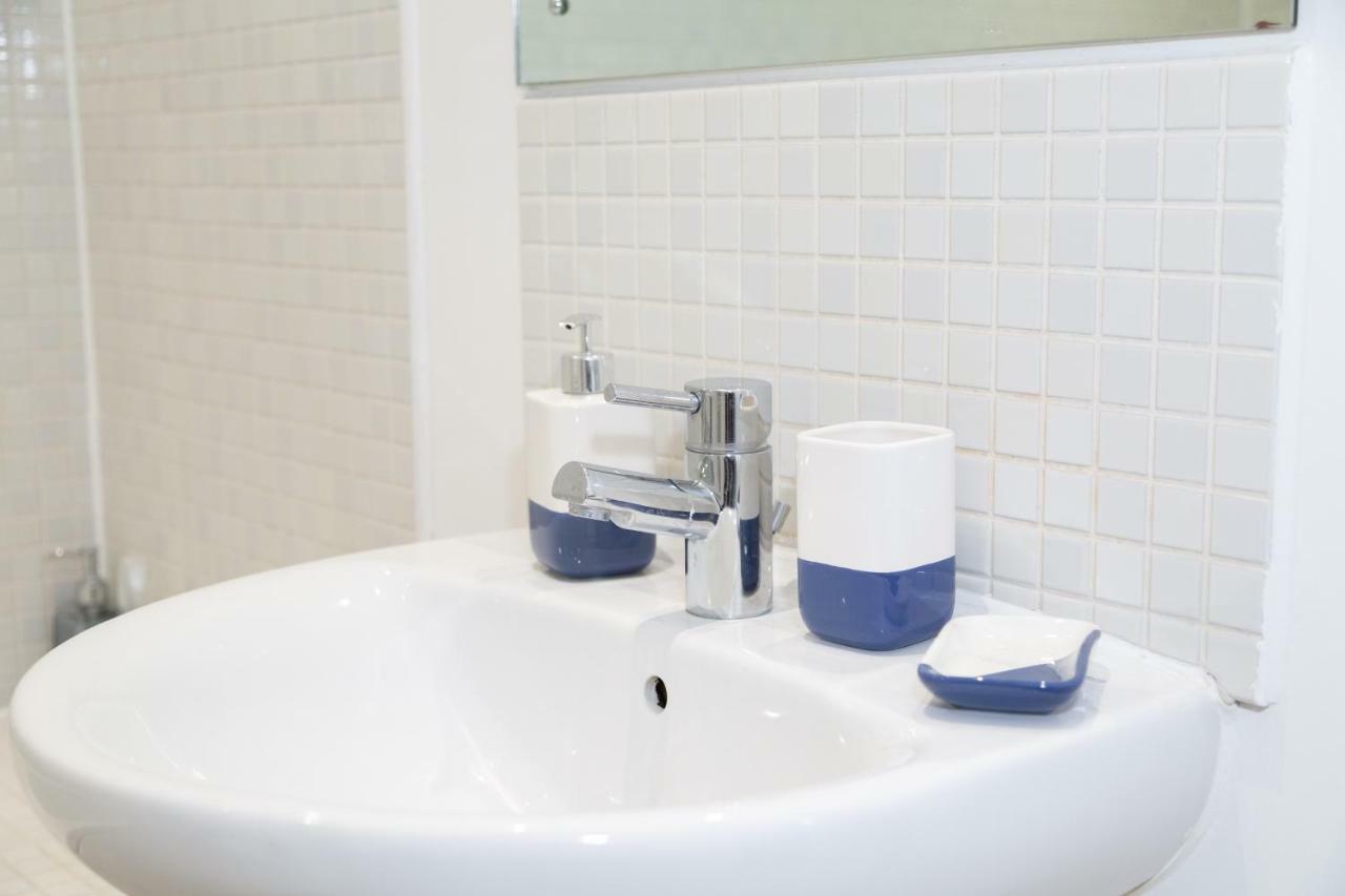 Serviced Apartment In Liverpool City Centre - Free Parking - Balcony - By Happy Days Εξωτερικό φωτογραφία